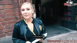 Deutsche Milf Lesben: Blonde & Brünette mit großen Titten lecken sich 30 Min lang