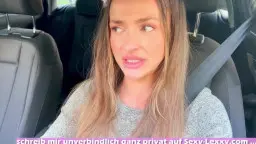 Lexxy im Auto, Rock hoch, Dildo in Hand